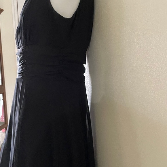 Dress - Picture 4 of 6
